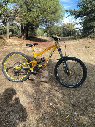 Bicicleta Nukeproof Scalp Amarilla