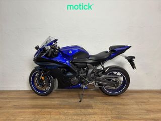 YAMAHA R7 (A2)