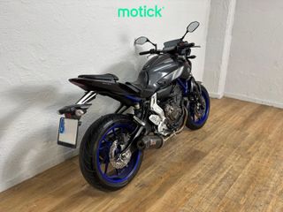 YAMAHA MT-07 (A) (ESCAPE HOMOLOGADO)
