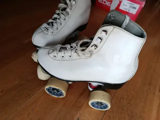 Patin artistico blanco