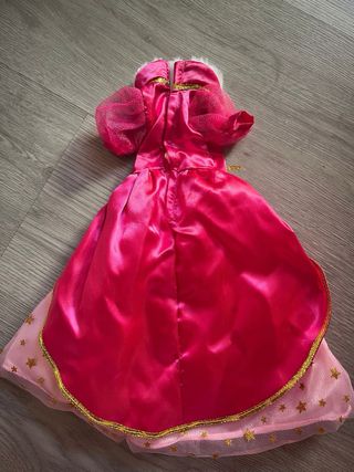 Ropa para Nancy: Vestido y Corona