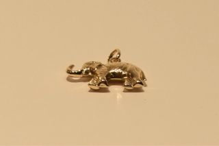 COLGANTE ELEFANTE DE ORO 18K/2.2Gr