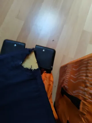 Cuna de viaje naranja plegable