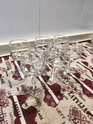 6 copas de licor de cristal grabadas
