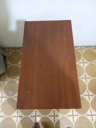 Mesa escritorio pequeña de madera
