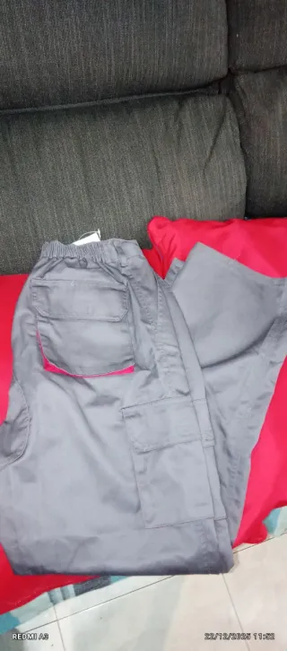 Pantalón azul niña y hombre