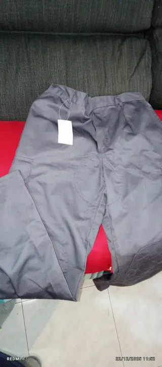 Pantalón azul niña y hombre