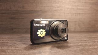 Samsung PL120 Cámara Digital 14.2MP Negra