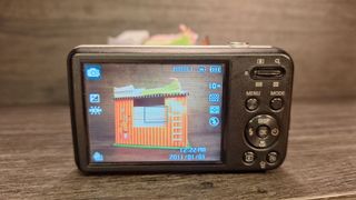 Samsung PL120 Cámara Digital 14.2MP Negra