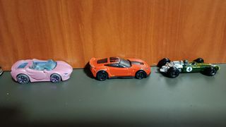 Coches Hot Wheels - 3 euro por pieza