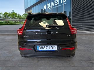 Volvo XC40 T3 Momentum Core Auto 120 kW (163 CV)