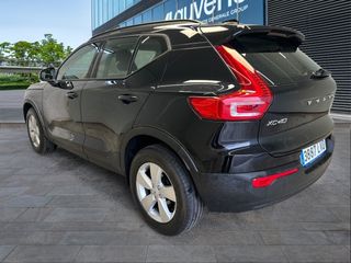 Volvo XC40 T3 Momentum Core Auto 120 kW (163 CV)