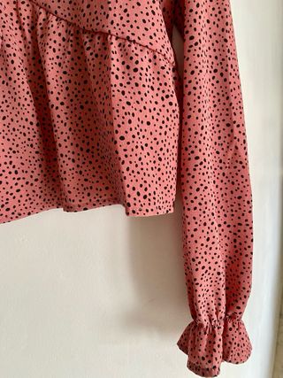 Blusa SHEIN rosa lunares talla M