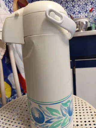 Termo de 2 Litros Blanco té, café, caldo