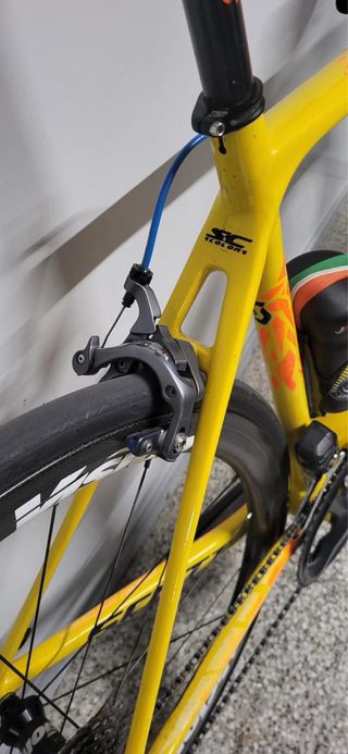 Bici da Strada Scott ADICT Carbono