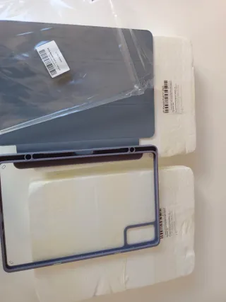 Funda + 4 protectores tablet 11