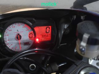 SUZUKI GSX R600 (A)