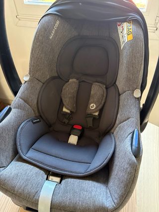 Maxi-Cosi CabrioFix i-Size con Base Isofix