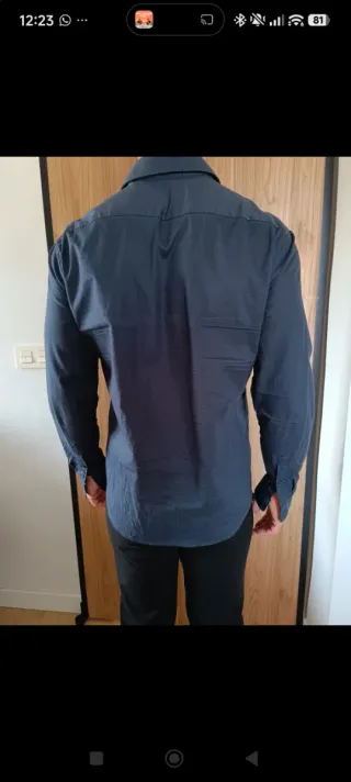 Camisa azul marino hombre