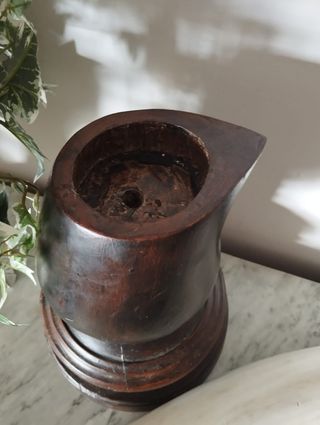 Par de Presas em Madeira Antiga