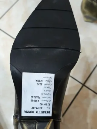 Stivaletti donna vera pelle nero oro