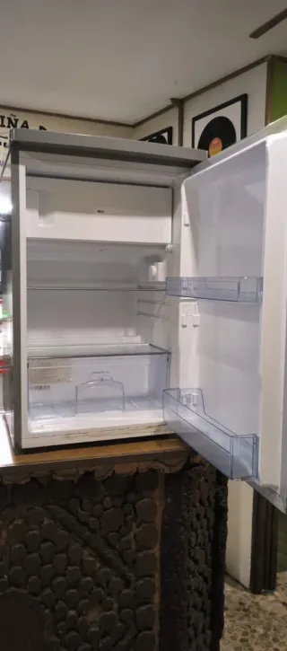 Nevera Infiniton pequeña