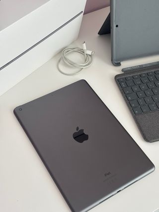 iPad 8th generación con teclado