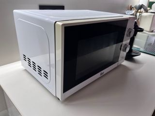 Pack Microondas Teka + Cafetera Nespresso