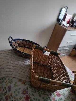 2Cestas mimbre grandes azul y marrón y regalo otr
