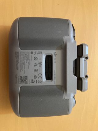 Dron DJI Mini 4 Pro con mando y accesorios