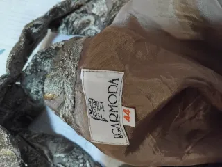 Vestido de fiesta  encaje ,color champaña,forrado,