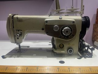 Máquina de coser industrial zigzag de 3 puntadas