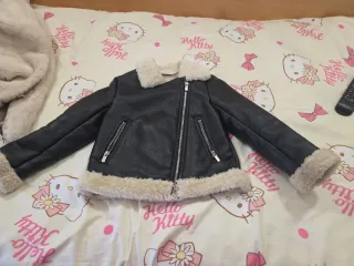 Chaqueta cuero niña forrada pelo