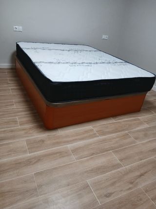 Canapés y Colchónes Nuevos