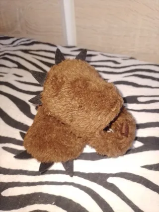 Zapatos de bebé de peluche , para andar por casa.