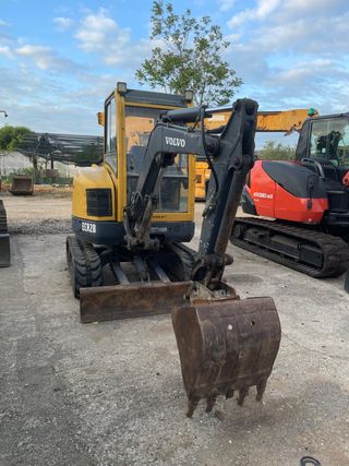 VOLVO ECR28 Excavadora Compacta