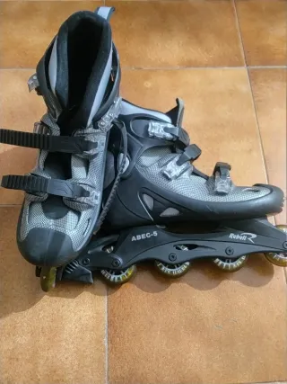 Pattini in linea uomo taglia 43