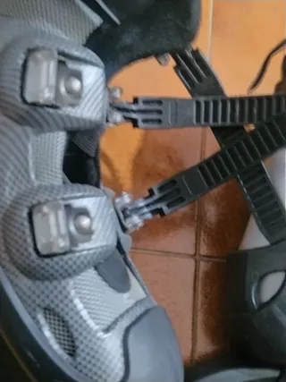 Pattini in linea uomo taglia 43