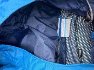 Chaqueta Columbia ligera azul