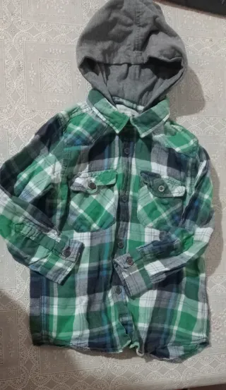 Lote Ropa Infantil: Sudadera, Pantalón y Camiseta