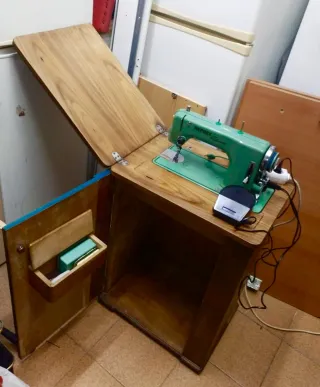 Máquina de coser - Refrey Preferida