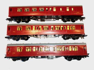 Locomotora y Vagones H0