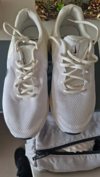 Zapatillas Nike blancas