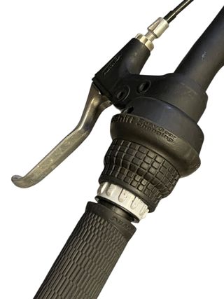 Bicicleta de montaña negra