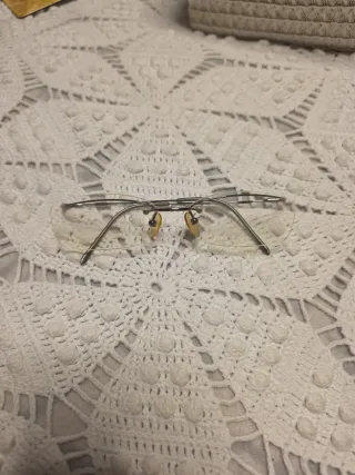 Armação de óculos para reparo