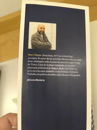 Els àngels em miren (Catalan Edition)