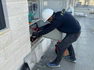 Electricista profesional – viviendas y locales