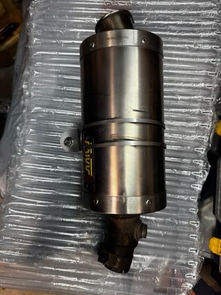 Tubo de escape MIVV.