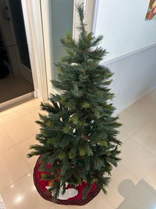 Árbol de Navidad 140cm con base