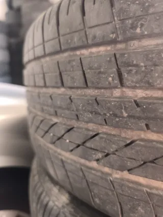 Neumático Goodyear Excellence 245/40 R19 98Y